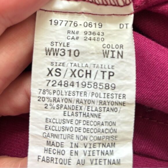 Cherokee Scrub Jacket Snap Front Burgundy Medical Long Sleeve Womens Size XS - Picture 6 of 6